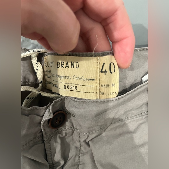 Lucky Brand Men's Cargo Shorts in Gray - Picture 1 of 7